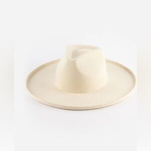 GIGI PIP Ivory Women's Hat